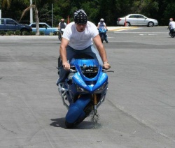 Stoppie.jpg